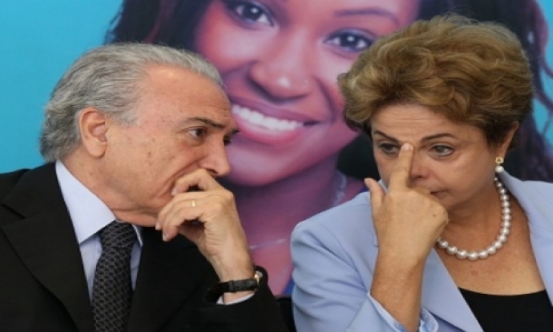 Temer à esquerda e a presidente afastada Dilma - Arquivo/EBC Temer à esquerda e a presidente afastada Dilma - Arquivo/EBC