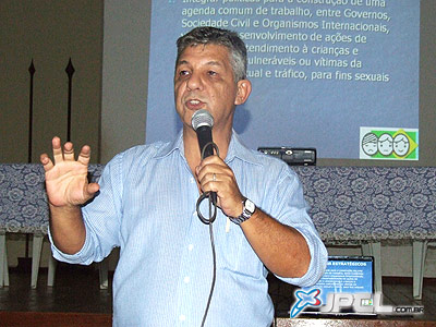 A apresentação do programa foi realizada pelo coordenador do Programa Escola de Conselhos, Antônio José Ângelo Motti, da UFMS -