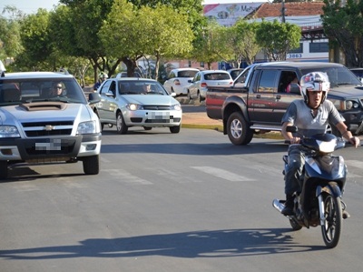 Avenida Filinto Müller é a campeã em fluxo de veículos -