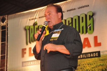 Mário Celso Lopes é o maior investidor da fábrica de celulose em Ribas -