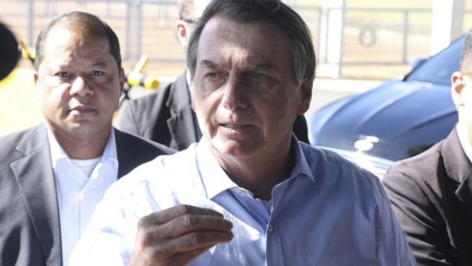 O presidente Jair Bolsonaro disse neste domingo (21) que pode avaliar, no futuro, a redução da multa de 40% do saldo do FTGS - Foto: Valter Companato/Agência Brasil