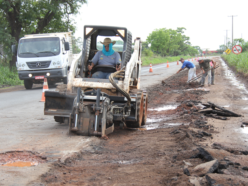 Ruas de Paranaíba recebem identificação com placas