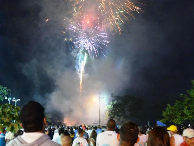 Réveillon deste ano em Três Lagoas terá queima de fogos e shows - Arquivo /JPNEWS