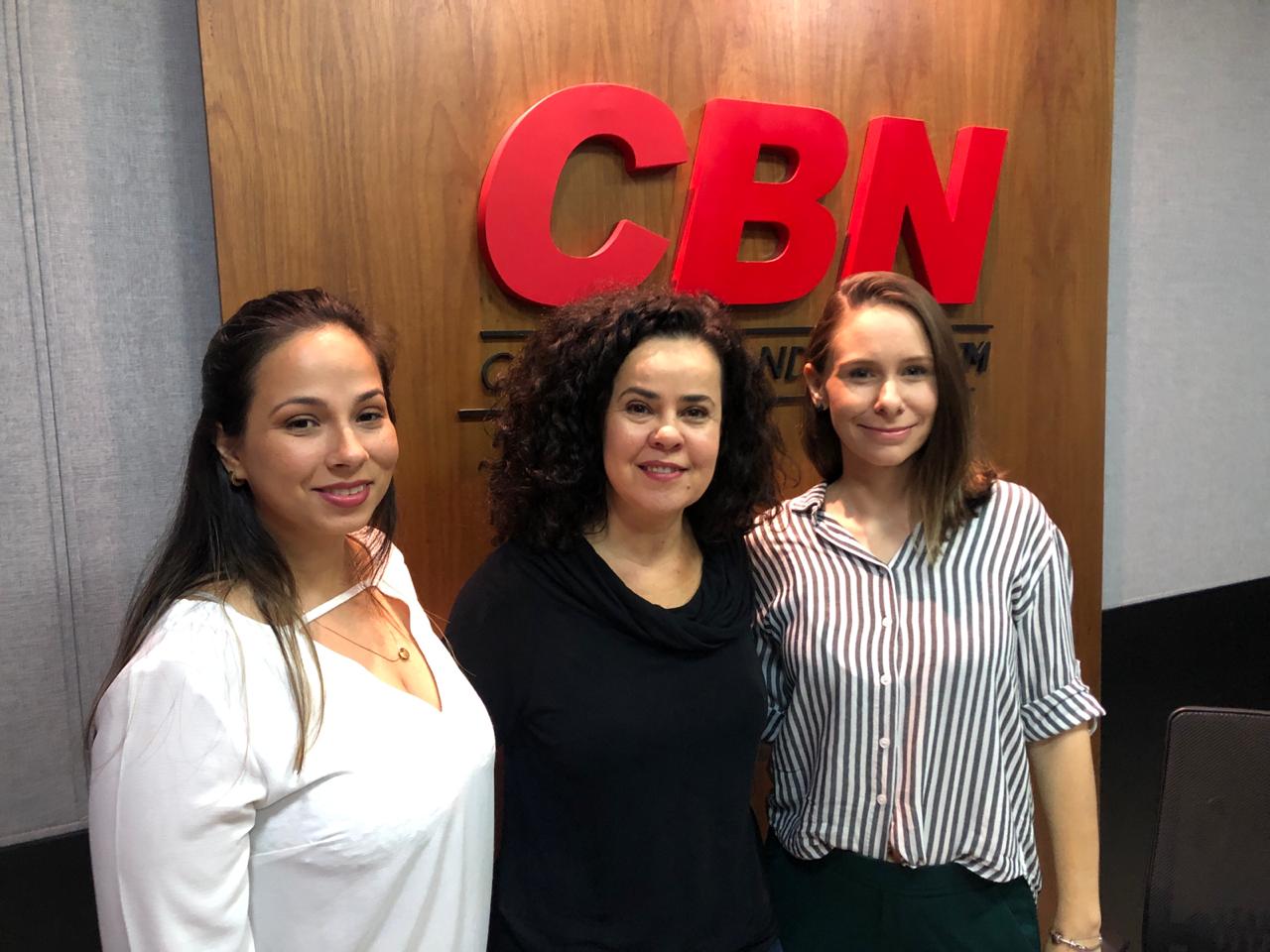 Charis Guernieri, Luciane Mamoré e Débora Nunes falaram sobre a criança e arquitetura no Viva Casa deste sábado - Luis Vilela/CBN