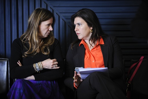 Vanessa Grazziotin e Simone Tebet (à direita) discutem o projeto - Jefferson Rudy/Agência Senado Vanessa Grazziotin e Simone Tebet (à direita) discutem o projeto - Jefferson Rudy/Agência Senado
