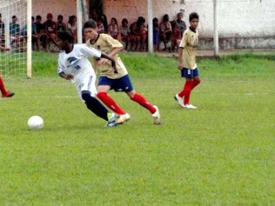 Jogos do Campeonato Sub-16 da LTD acontecem aos sábados -