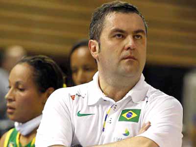 Técnico Carlos Colinas afirmou que a vitória poderia ter sido mais tranquila - Técnico Carlos Colinas afirmou que a vitória poderia ter sido mais tranquila -