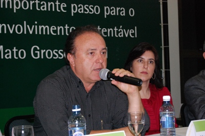 Mário Celso Lopes explanando sobre o projeto -