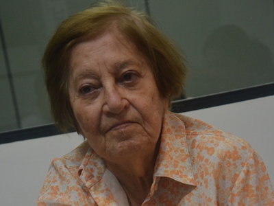 Escritora Flora Thomé tem mais de seis obras lançadas - Escritora Flora Thomé tem mais de seis obras lançadas -