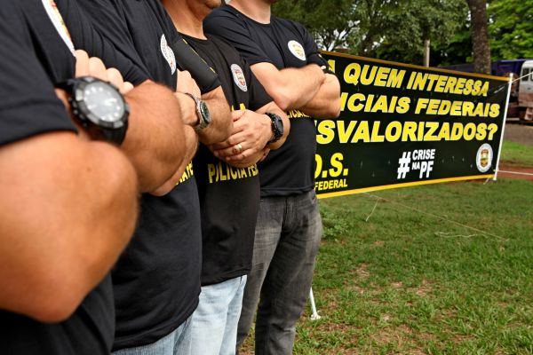 Na segunda quinzena de fevereiro, policiais haviam cruzado os braços por dois dias -