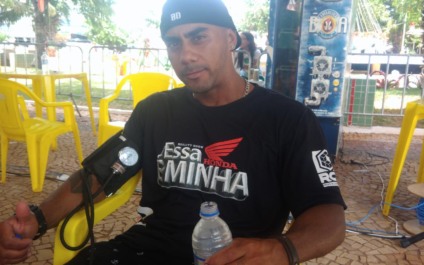 O pintor Jamilson Gomes da Silva, 33, que representava a Matecsul - Lucas dos Anjos/JPNEWS