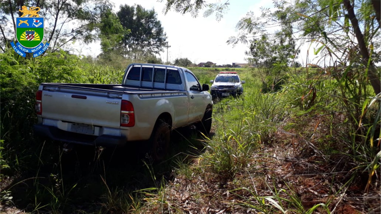 Caminhonete furtada - Fonte: Polícia Militar/Paranaíba