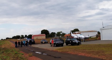 A polícia explicou que o piloto usava o querosene para dar a partida e levantar voo - Talita Matsushita/JPNEWS