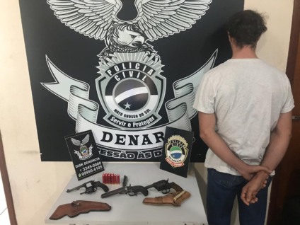 Suspeito é acusado pela justiça de Santa Catarina por envolvimento no tráfico de drogas - Divulgação/DENAR