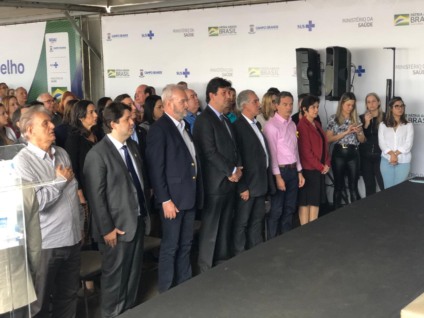 Governador Reinaldo Azambuja Prefeito Marquinhos Trad além dos secretários de saúde estiveram na cerimônia de lançamento do programa - Israel Espindola/CBN