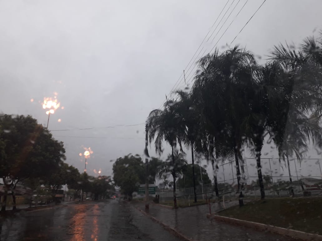 Desde a 0h desta terça-feira já foram registrados 32milímetros de chuva - Talita Matsushita/JPNEWS