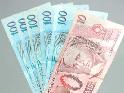 Novo salário de R$ 510 será pago no próximo mês e deve aquecer as vendas -