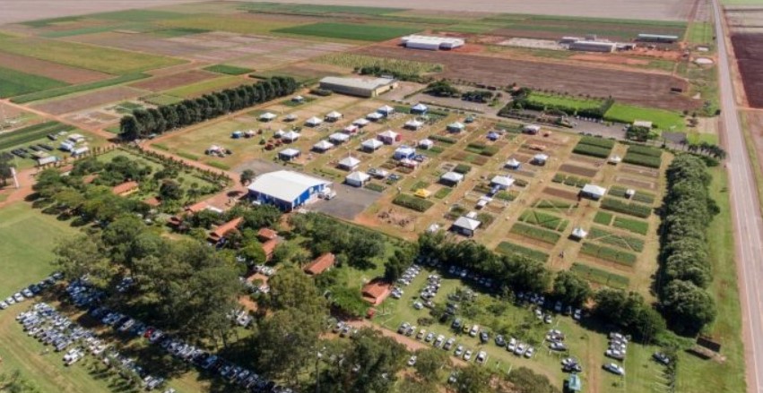 O evento é realizado em uma área de 100 mil metros quadrados em Chapadão do Sul - Divulgação