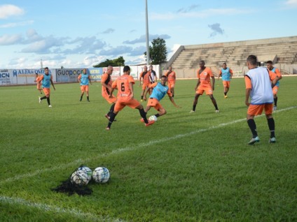 Treinos do Misto foram realizados nos estádios Madrugadão e da Aden, durante toda a semana - Claudio Pereira/JP