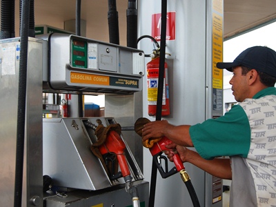 Três-lagoenses passarão a pagar mais de R$ 3,20 pelo litro de gasolina -