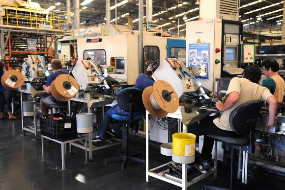 Somente em fevereiro, registrou-se o fechamento de 12 mil postos de trabalho - Arquivo/Agência Brasil