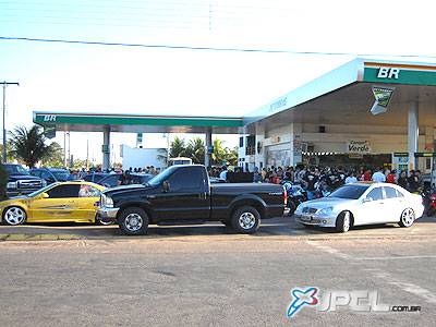 A PM estima uma média de 200 a 300 pessoas no pátio do posto nos fins de semana -