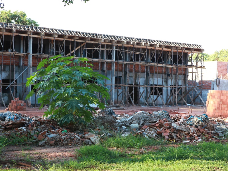 Enquanto obras do hospital não é iniciada, UFMS segue construindo prédio da Faculdade de Medicina - Elias Dias/JP