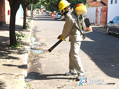 Máquinas UBC (fumacê) serão usadas para o combate ao mosquito da dengue, em locais onde existem casos confirmados de dengue -