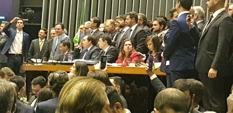 Foram 379 votos favoráveis e 131 contrários no 1º turno - Foto: Márcia Paravizzi/CBN