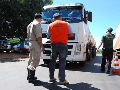Consta no balanço parcial divulgado pelo Ibama que 43 transportadoras foram notificadas em dois dias de fiscalização -