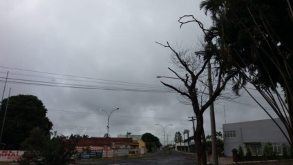 s setores central, norte e leste podem ter ocorrência de chuva acompanhada de raios - Alex Santos