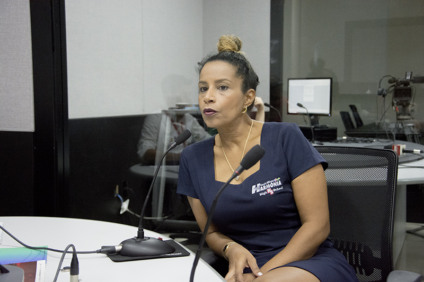Bilinguismo é a melhor saída para aprender inglês - Jade Amorim Bilinguismo é a melhor saída para aprender inglês - Jade Amorim