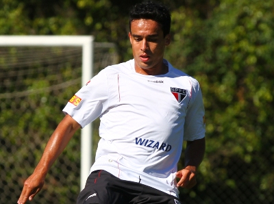 Jadson joga amanhã no Morumbi contra o Coritiba -