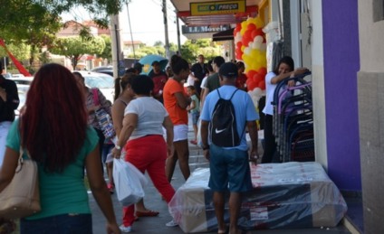 No dia 13 de fevereiro, terça-feira, o comércio não funcionará - Arquivo/JPNEWS