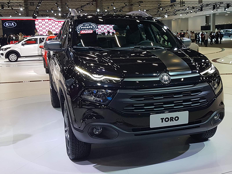 Modelo de série especial Black Jack, da picape Toro, é um dos destaques da Fiat no Salão de SP - divulgação