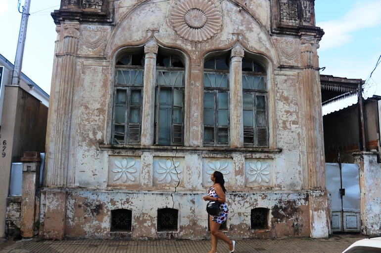 Imóvel que abrigou antigo Consulado Português, em 1914, fica na rua Paranaíba, no centro da cidade. - Danielle Leduc/JPNEWS