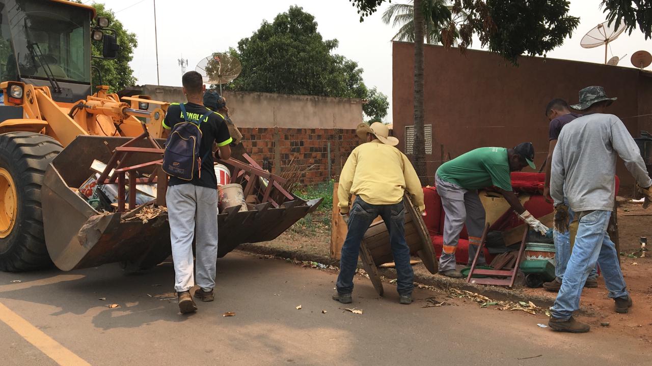 Ação de limpeza percorre bairros de Três Lagoas no combate a dengue e leishmaniose - Arquivo/divulgação