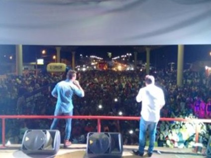 Hugo e Tiago fecham evento com chave de ouro Hugo e Tiago fecham evento com chave de ouro