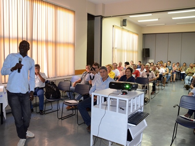 Produtores participam de palestra com Aly Ndiaye, idealizador do projeto Pais -