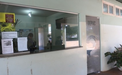 Discussão entre vizinhos por causa de lixeira de uso coletivo termina em ameaças de morte e caso foi parar na delegacia - ArquivoJPNews