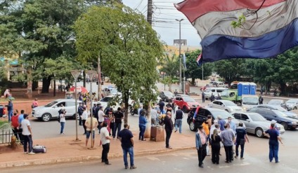 Comerciantes paraguaios fizeram protestos em diversas cidades da fronteira com Mato Grosso do Sul - REPRODUÇÃO