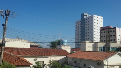 A massa de ar seco que está atuando sobre o Estado mantém o tempo aberto com sol entre poucas nuvens em todas as regiões - Alex Santos/JPNEWS