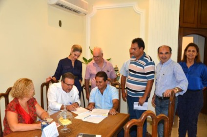 Posse aconteceu na quinta-feira e contou com a presença do prefeito Diogo Tita - Posse aconteceu na quinta-feira e contou com a presença do prefeito Diogo Tita -