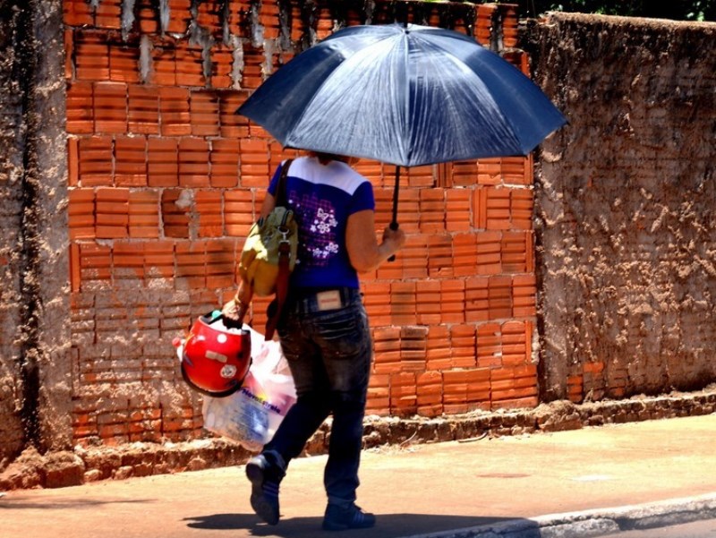 População deve manter cuidados com o sol forte - Arquivo