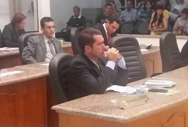 Vereador Pedro Corrêa em sessão ordinária legislativa - Foto / Reprodução / Facebook