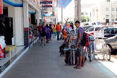 As vendas do varejo no Natal de 2009 tiveram aumento de 6,8% -