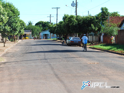 Rua onde o crime aconteceu, na tarde de domingo passado, no Nossa Senhora Aparecida -