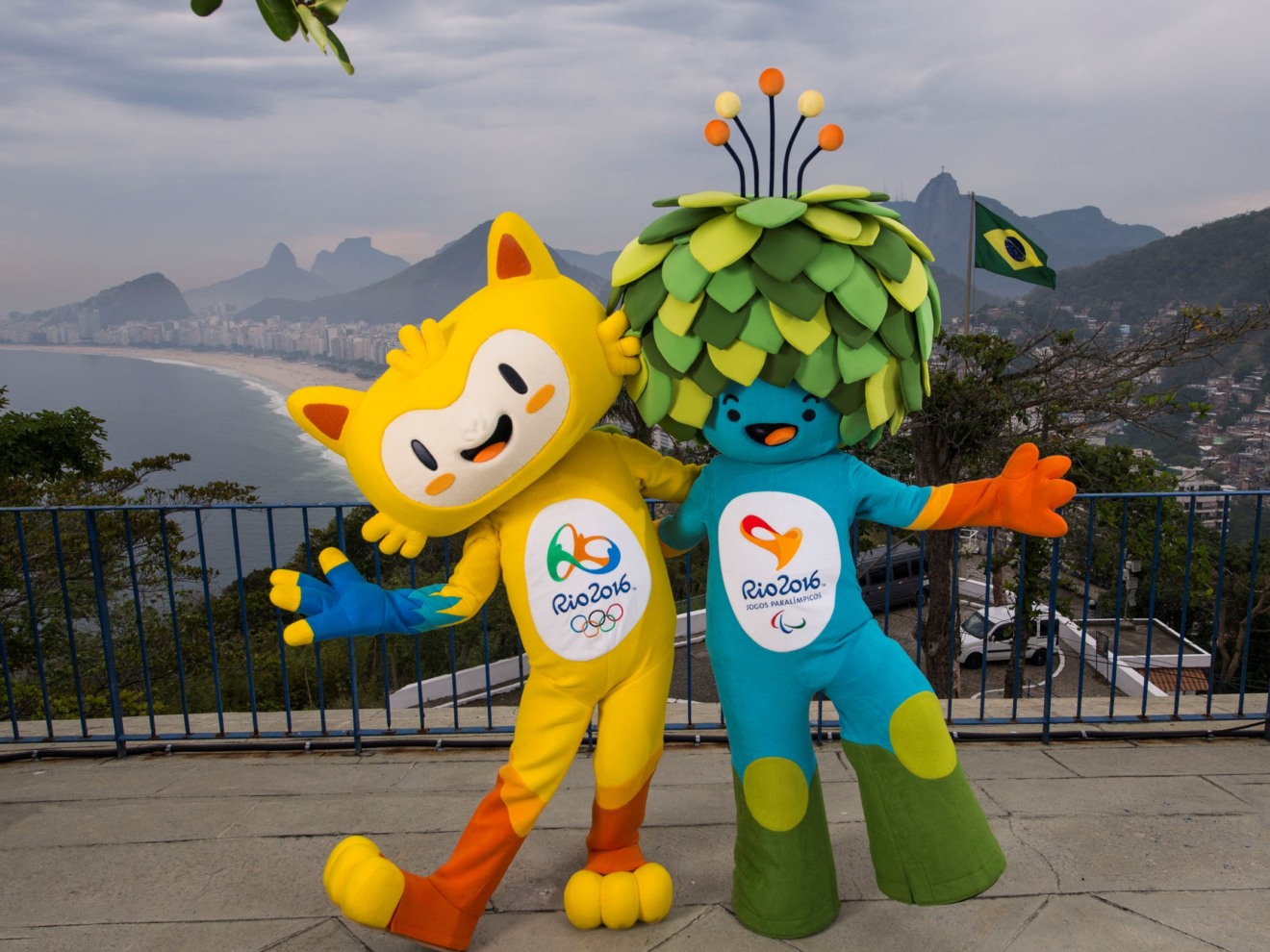 Mascotes olímpico e paralímpico são apresentados ao público