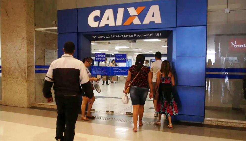 Com carteira de crédito em alta, Caixa ajusta condições e limita financiamentos pelo SBPE.