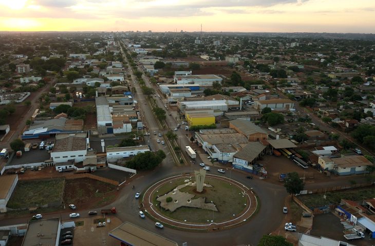 Próxima edição do projeto Som da Concha terá shows de Douglas Dakombi e a banda Bêbados Habilidosos | Foto: Reprodução/Governo de MS